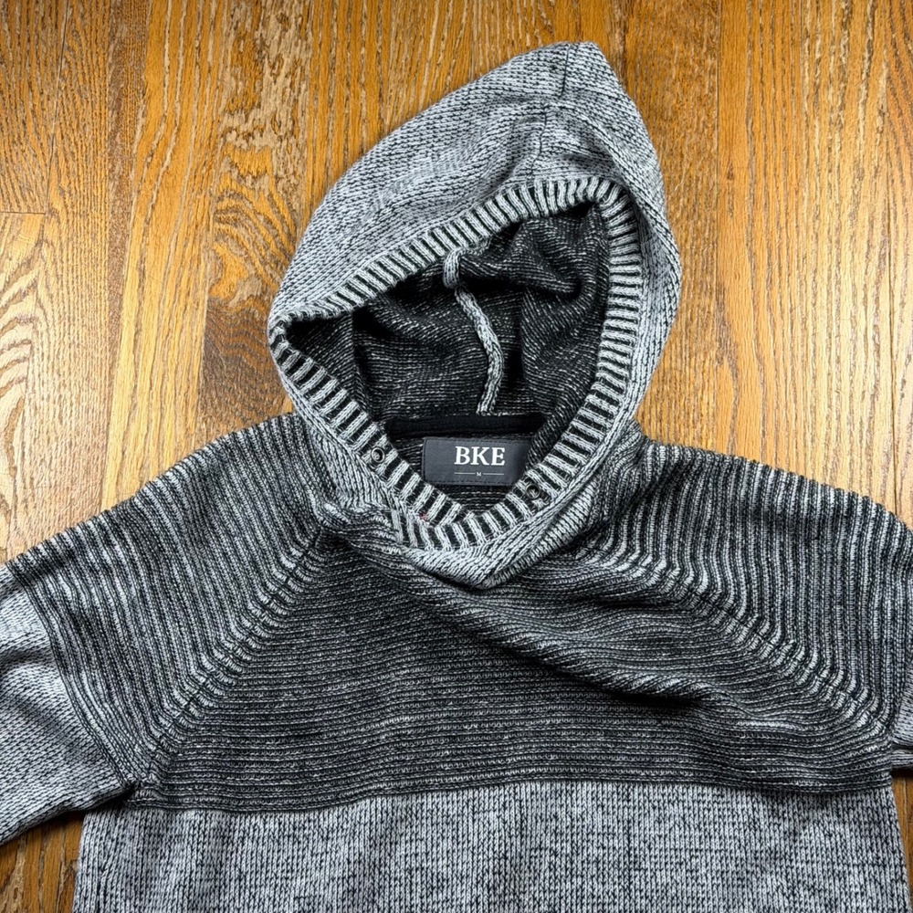 BKE Mens Marled Knit Hooded Sweater Grey Black Crossover Neck Mens Medium Preppy